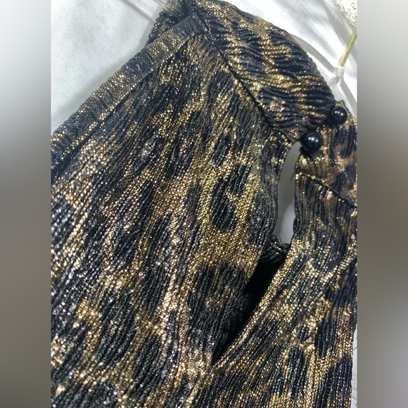 NWT Iris Basic Cheetah Halter Tank - Picture 5 of 6